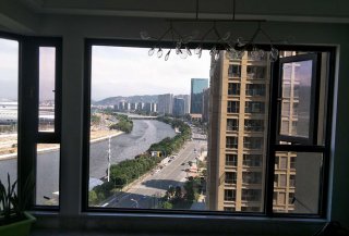 断桥铝门窗采用隔热断桥铝型材和中空玻璃