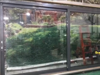 双层断桥铝门窗分享闭门推出窗前月中看门窗性